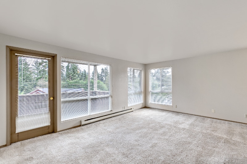 Building Photo - 12520 Roosevelt Way NE