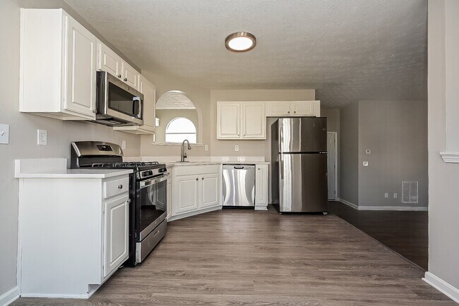 Building Photo - 1231 Quail Hunt Dr