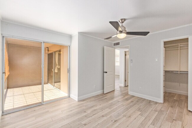 Building Photo - 4727 E Lafayette Blvd