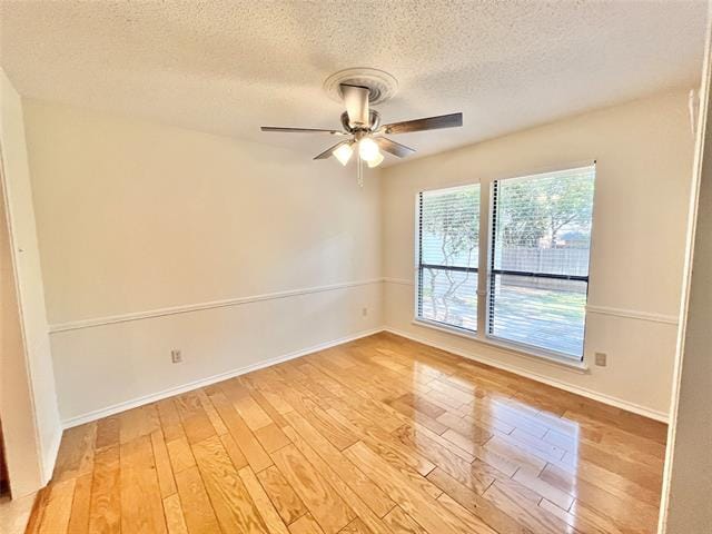 Building Photo - 3915 Wentworth Dr