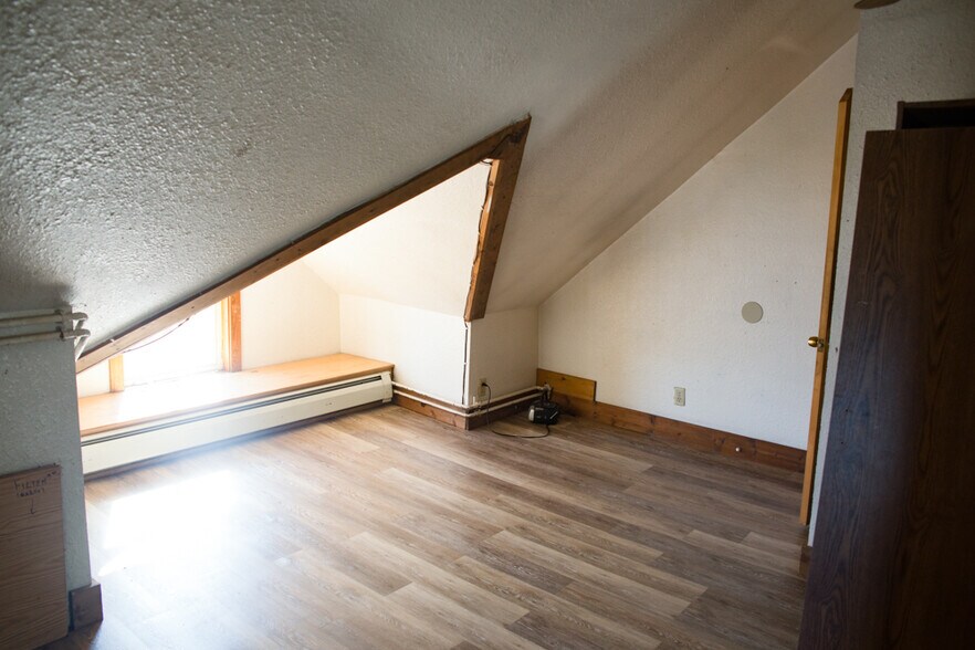 Bedroom - 1309 E Hennepin Ave