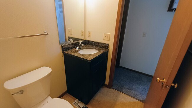 Building Photo - 488 N Welco Dr