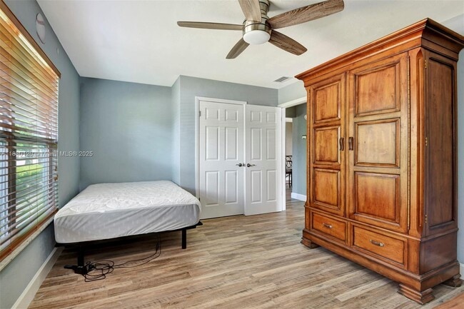 Building Photo - 781 Little Pine Dr