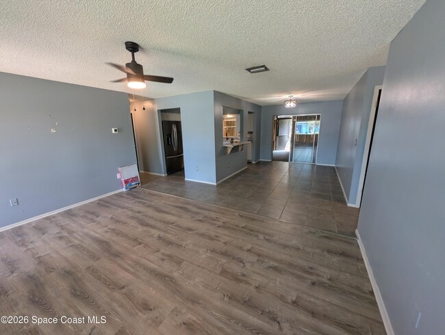 Building Photo - 2655 Wilmette Ave