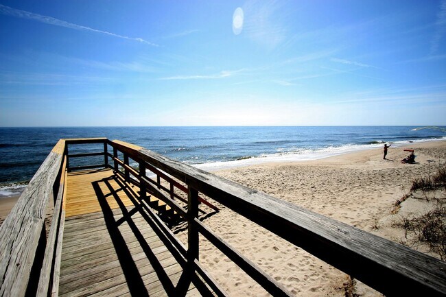 Building Photo - OCEANFRONT OFF-SEASON MONTHLY RENTAL