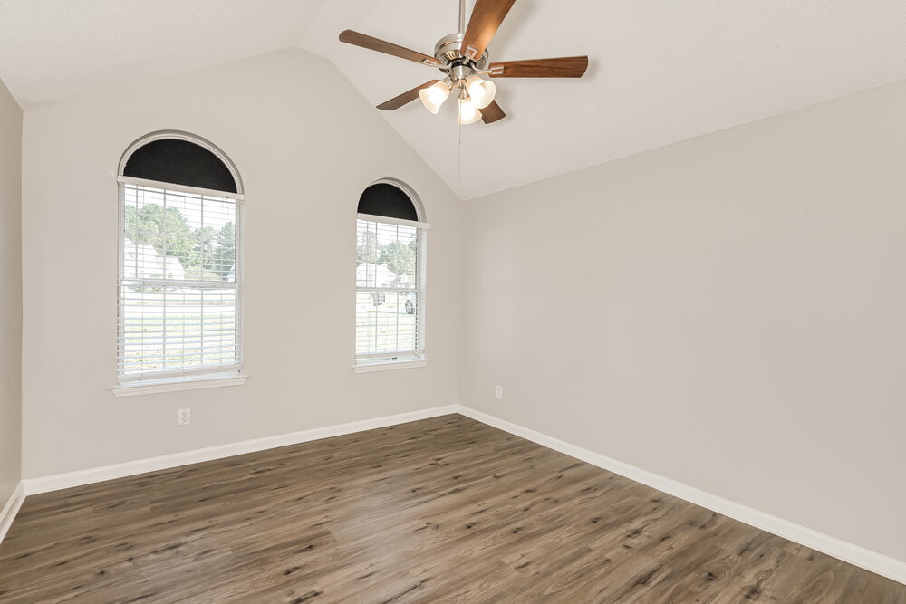 Building Photo - 85 Pompas Ct