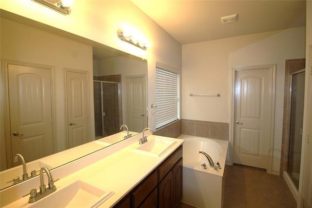 Building Photo - 1027 Red Clover Ln