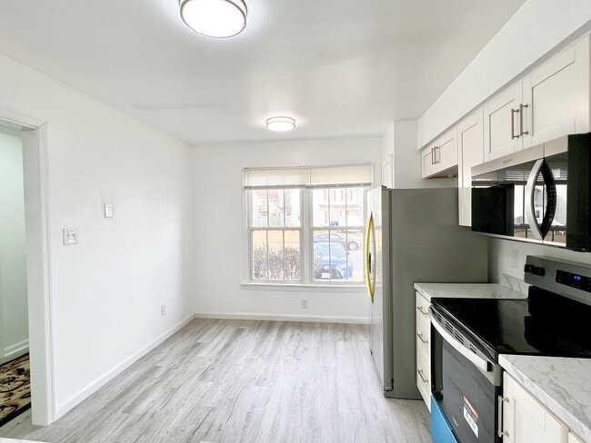 Building Photo - 5424 Scholarship Dr