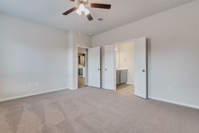 Building Photo - 27079 Badger Way