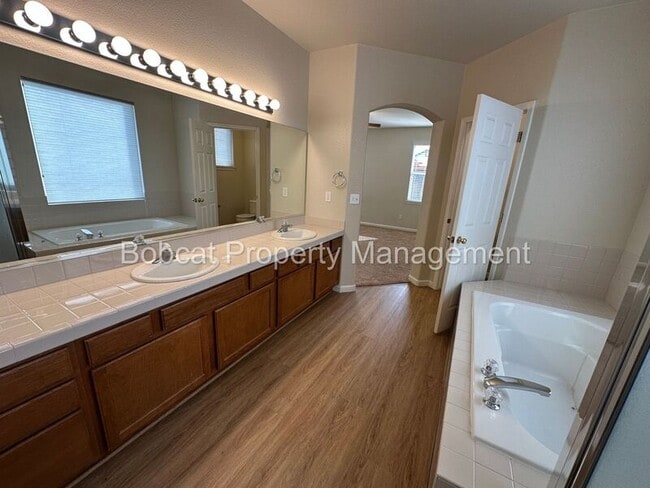 Building Photo - 1371 Chichester Dr