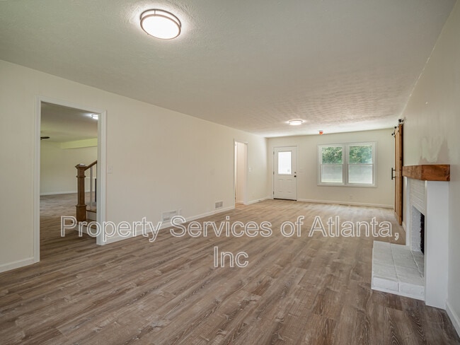 Building Photo - 4505 Myrtle Hill Rd NE