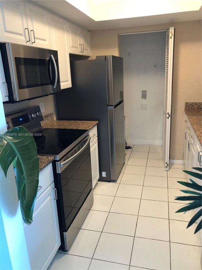 Building Photo - 90 Alton Rd