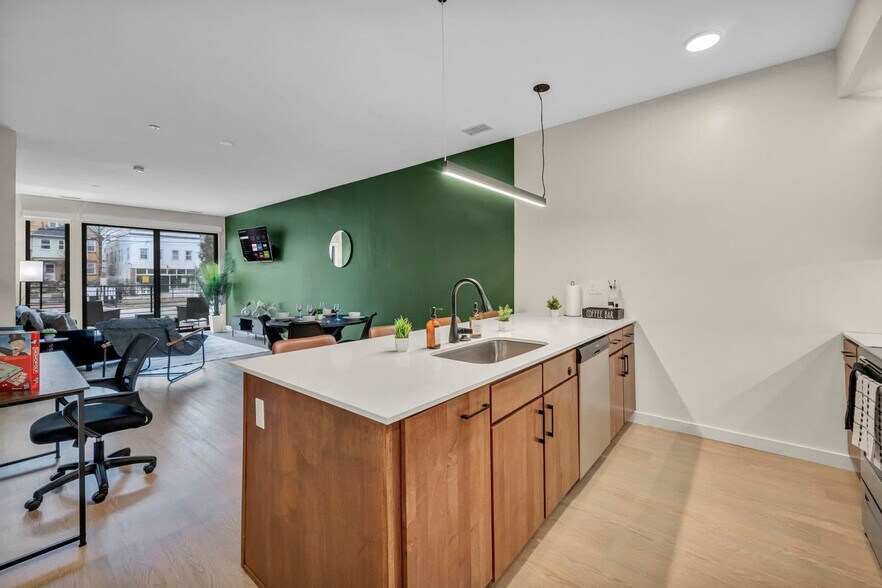 Building Photo - 2189 Cornell Rd