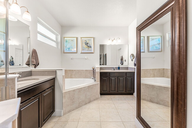 Building Photo - 6435 Montserrat Dr