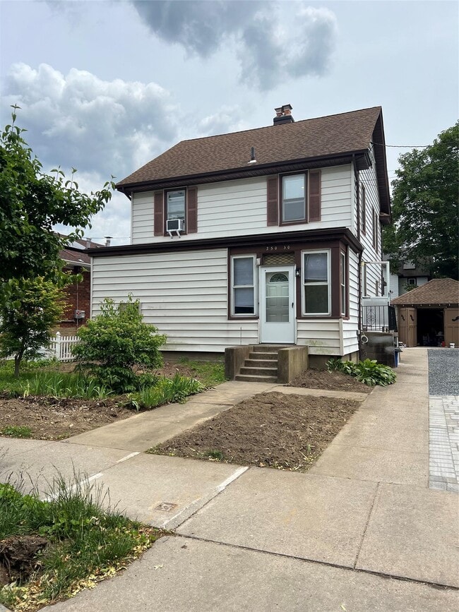 Primary Photo - 250-30 41st Dr