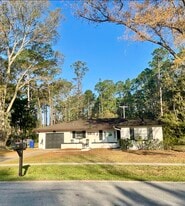 Building Photo - 435 Graciela Cir