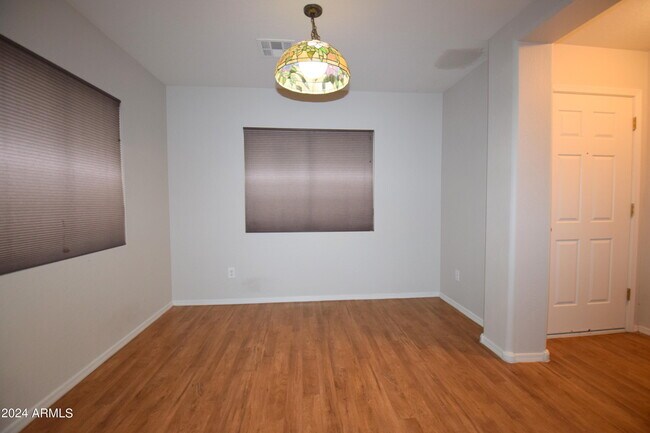 Building Photo - 2797 E Mineral Park Rd