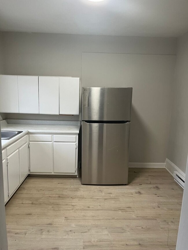 Building Photo - Available