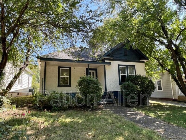 Building Photo - 114 Clingman Ave