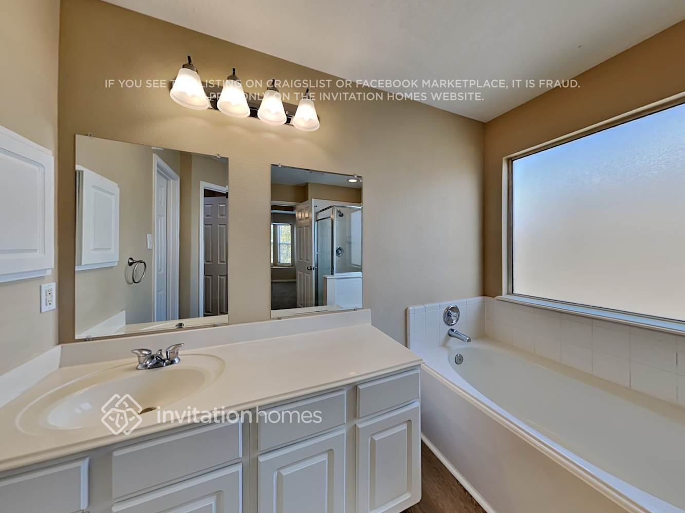 Building Photo - 12143 Landsdown Ridge Way