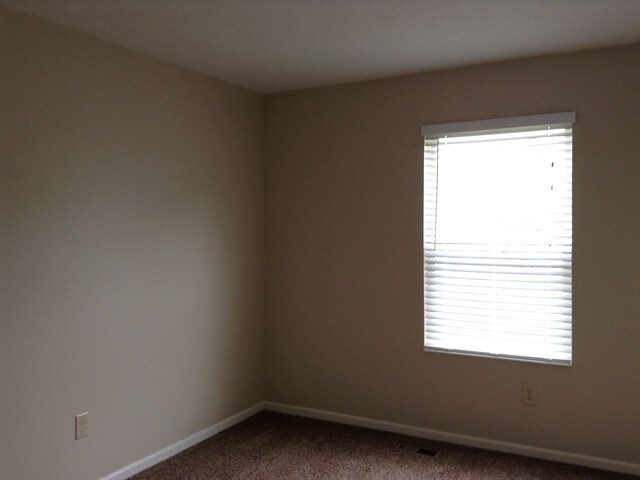 Building Photo - 60 Remington Ct