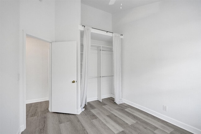 Building Photo - 11652 NW 19th Dr