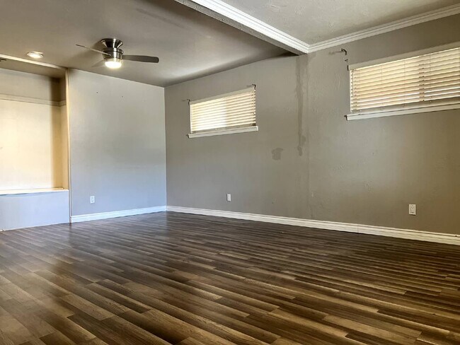 Building Photo - 2905 Harrison Ave