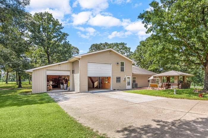 Building Photo - 8407 TX-75