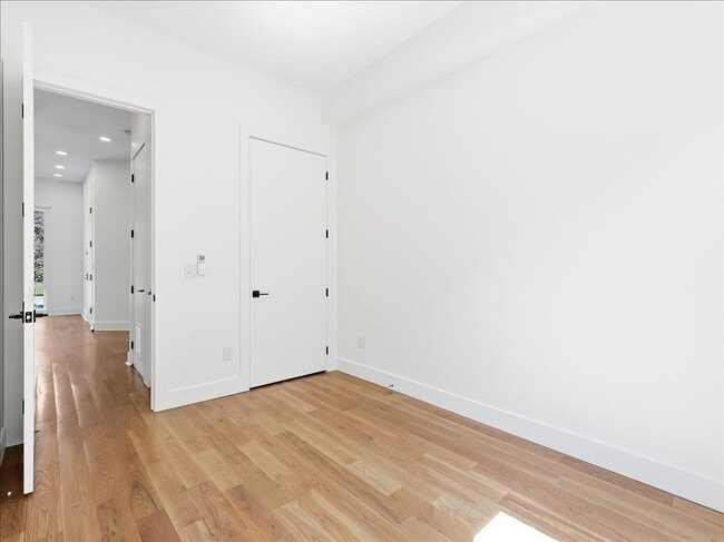 Building Photo - 250 Van Horne St