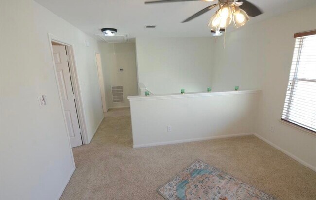 Building Photo - 2201 Naomi St