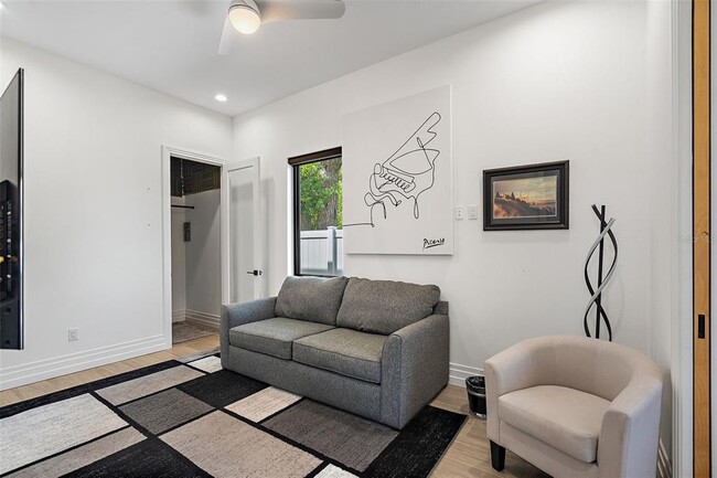 Building Photo - 2500 4th Ave S