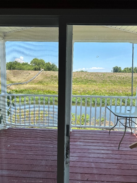 Building Photo - 9751 FL-78