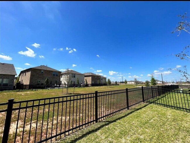 Building Photo - 1009 Laguna Cv Dr