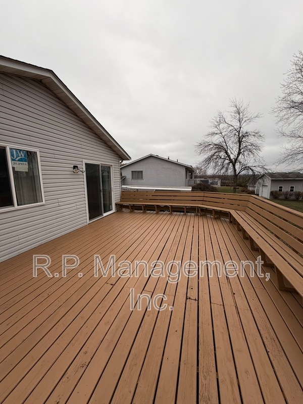 Building Photo - 1733 Lincoln Ave