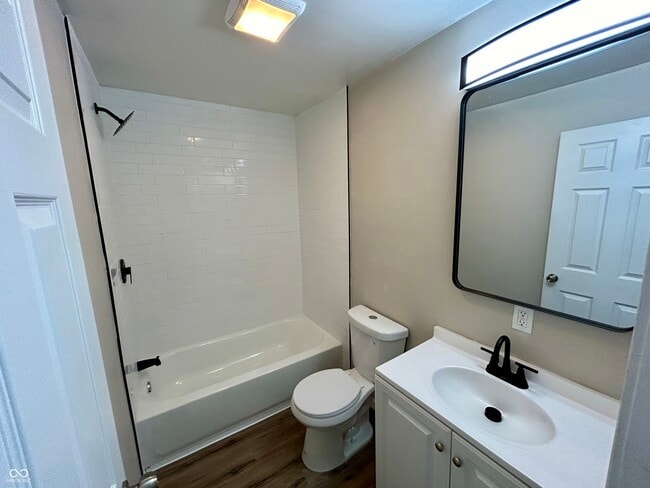 Building Photo - 4306 Norwaldo Ave