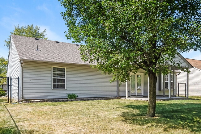 Building Photo - 8043 Southern Trails Pl