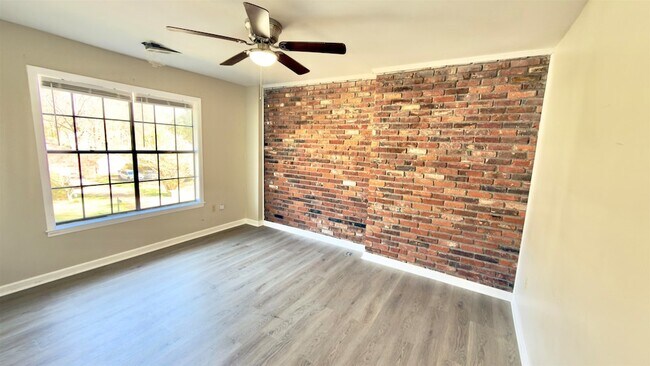 Building Photo - 379 Dove Valley Rd