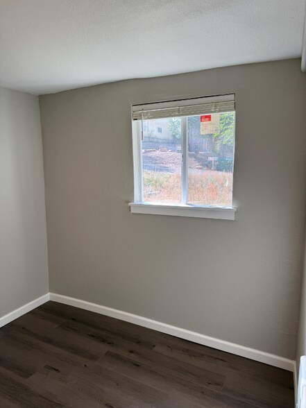 Building Photo - 1025 W Cimarron St