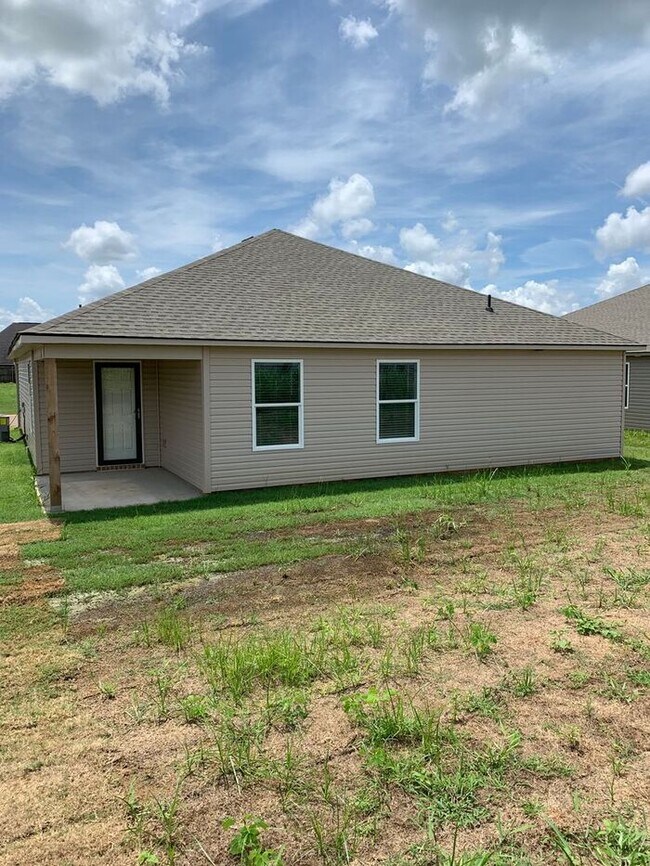 Building Photo - BRAND NEW Three Bedroom | Two Bath Home in...