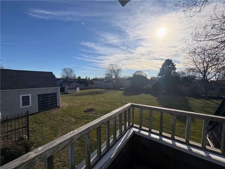 Building Photo - 438 Wolcott Ave