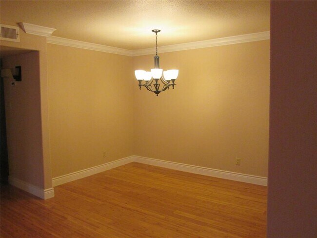 Building Photo - 14515 Wunderlich Dr