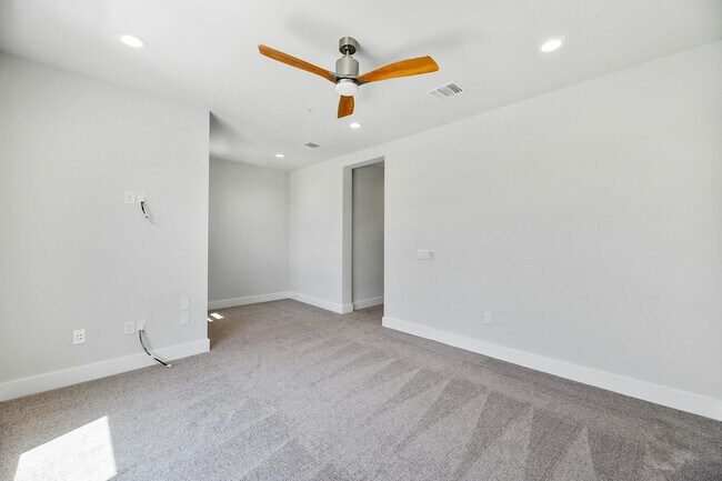 Building Photo - 4611 Unity Cir