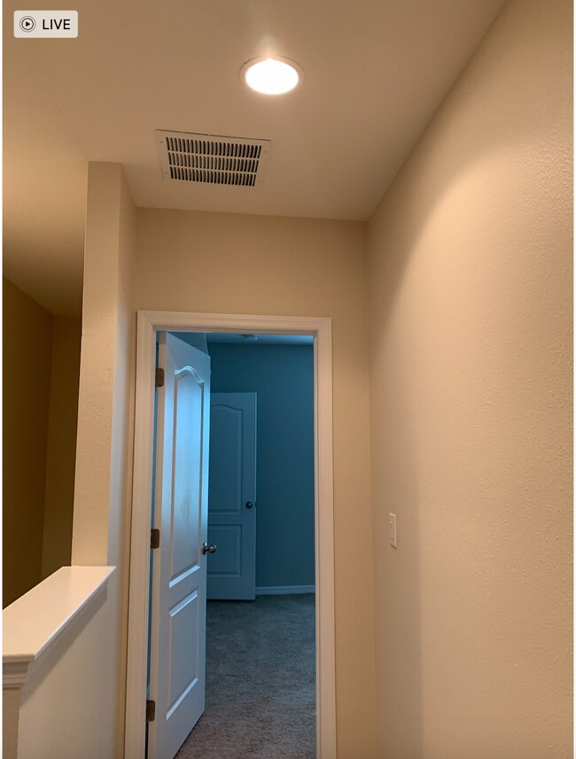 Building Photo - 10428 Red Carpet Ct