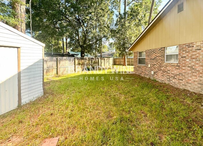 Building Photo - 10498 Arrowhead Dr