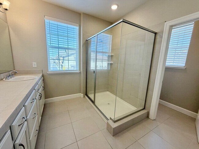 Building Photo - 1860 Sea Horse Rd