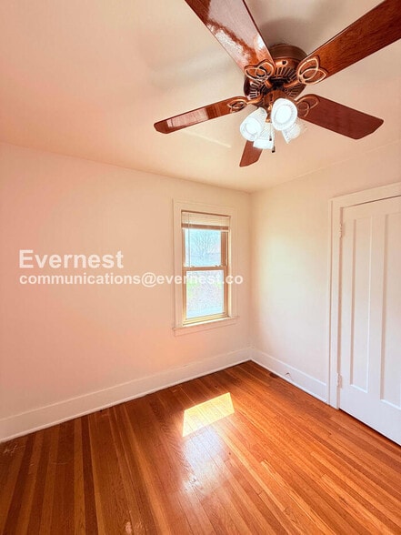 Building Photo - 3209 W Grand St