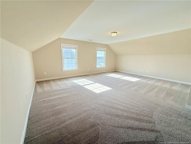 Building Photo - 418 Century Dr