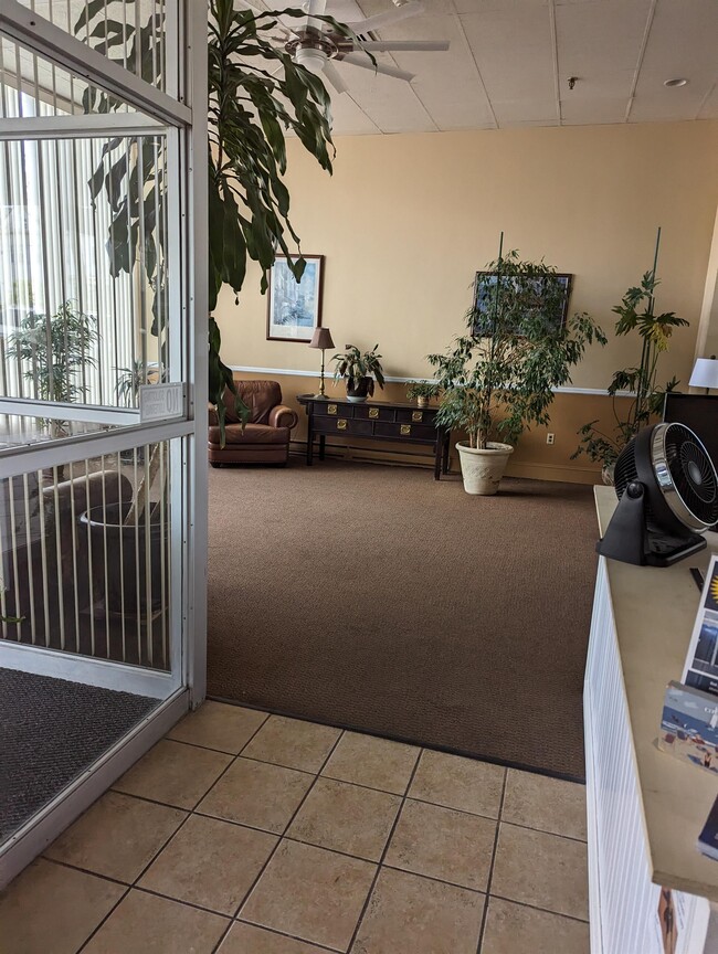 Building Photo - 2834 Atlantic Ave