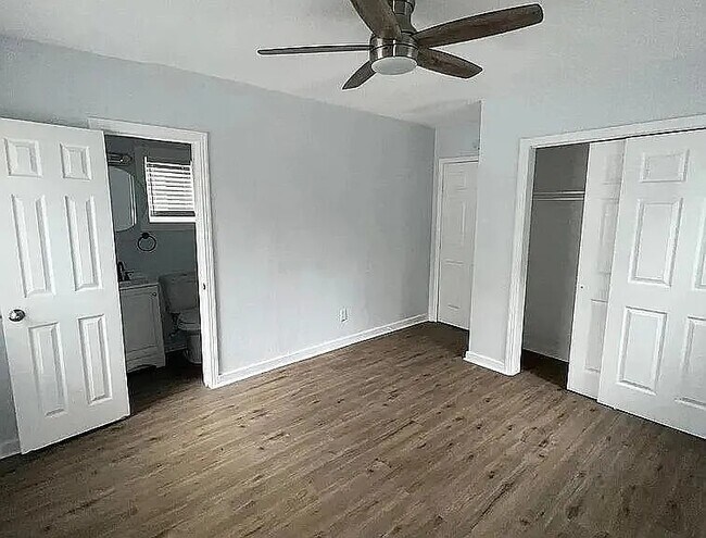Building Photo - 805 Dorgan St