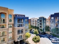 Building Photo - 38 E Serene Ave